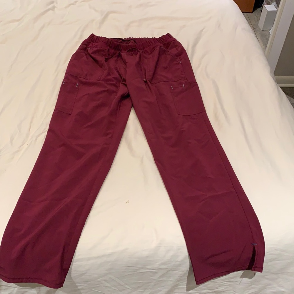 4 pack of scrub pants size large